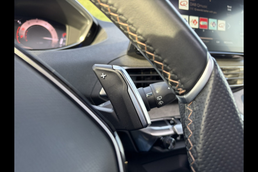 Peugeot 3008 1.6 PureTech GT Alcantara | Massagestoel | Pano | Camera achter | Nightvision