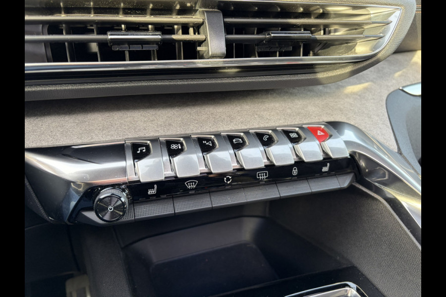 Peugeot 3008 1.6 PureTech GT Alcantara | Massagestoel | Pano | Camera achter | Nightvision