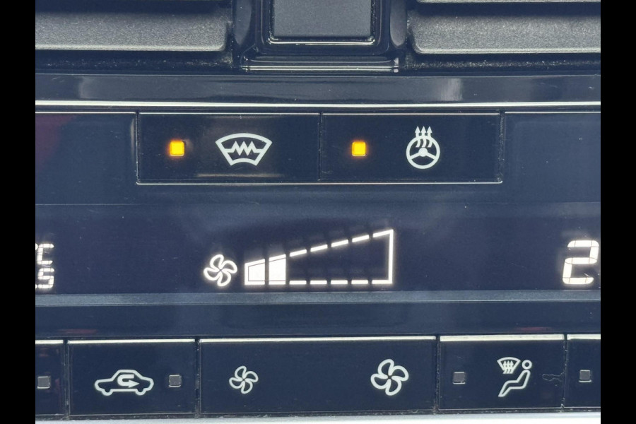 Nissan QASHQAI 1.3 MHEV Xtronic Business Premium Automaat Full LED Adaptive cruise Climate Stoel- en stuurverwaming Pano Navi