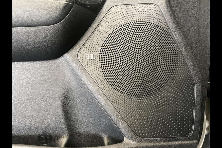 Kia e-Niro ExecutiveLine 64 kWh|3-FASE|LEDER|MEMORY|JBL|ACC|CARPLAY|CAMERA|STUURVERW|STOELVERW+VENT V+A|IN.BTW|1e EIG|NL-AUTO|NAP|