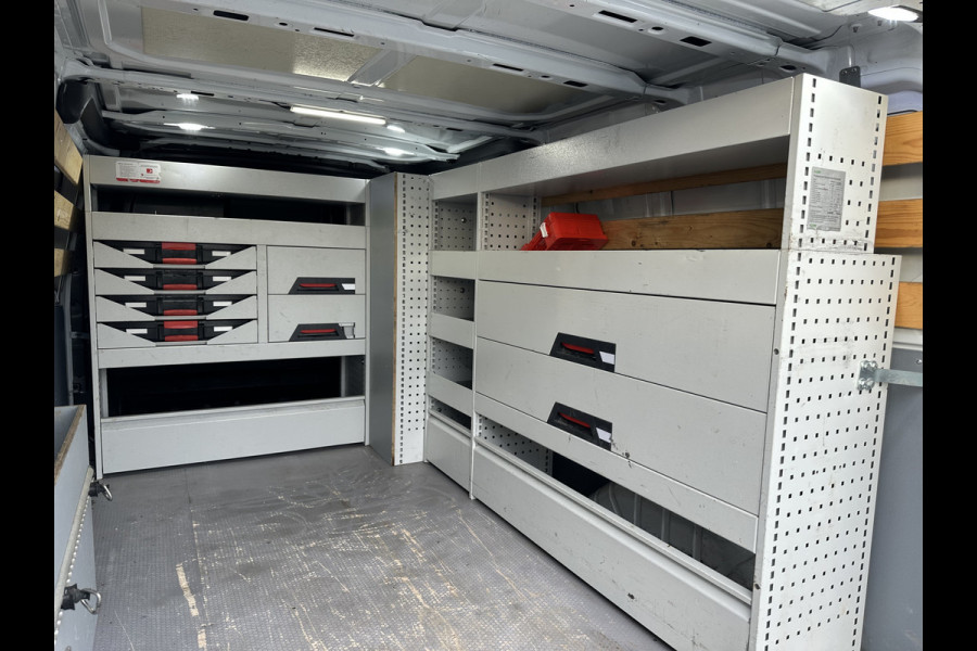 Ford Transit Custom 2.0 TDCI LIMITED / L2H1 / 2.800 KG AHG / INRICHTING / TREKHAAK / BLIND SPOT / CRUISE / AIRCO / LED