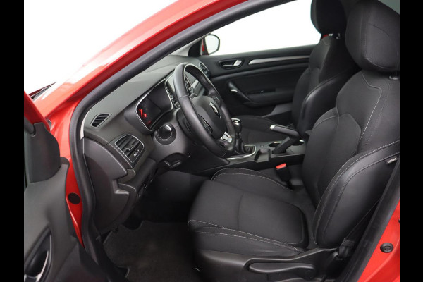 Renault Mégane 1.3 TCe Business Zen | Trekhaak | Camera | Carplay | Navigatie | Keyless | Full LED | Parkeerhulp | Cruise control | Climate control | DAB | Bluetooth
