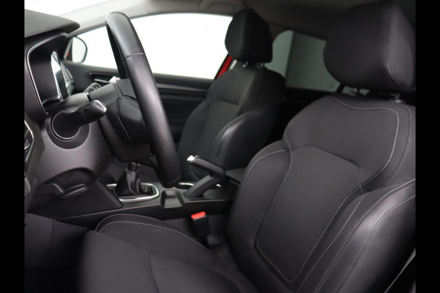 Renault Mégane 1.3 TCe Business Zen | Trekhaak | Camera | Carplay | Navigatie | Keyless | Full LED | Parkeerhulp | Cruise control | Climate control | DAB | Bluetooth