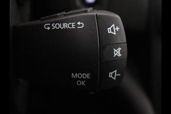 Renault Mégane 1.3 TCe Business Zen | Trekhaak | Camera | Carplay | Navigatie | Keyless | Full LED | Parkeerhulp | Cruise control | Climate control | DAB | Bluetooth