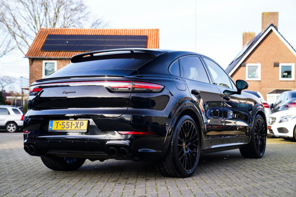Porsche Cayenne Coupé 3.0 E-Hybrid Platinum Edition | Sport Design | Massage | Adaptieve cruise | Dealer onderhouden | 22 inch |