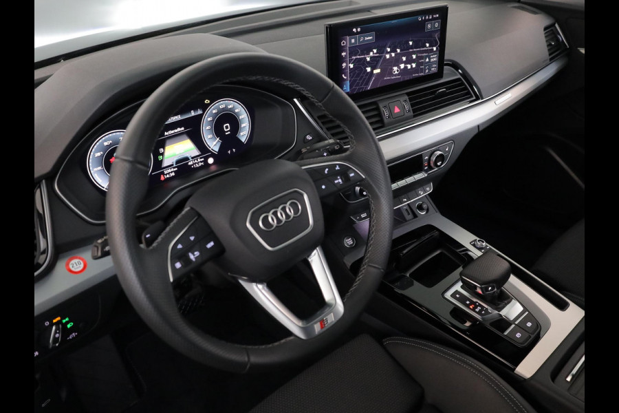 Audi Q5 50 TFSI e Advanced edition 299 pk S-tronic | Verlengde garantie | Navigatie | Trekhaak (wegklapbaar) | Parkeersensoren | Stoelverwarming v/a | S-line interieur |