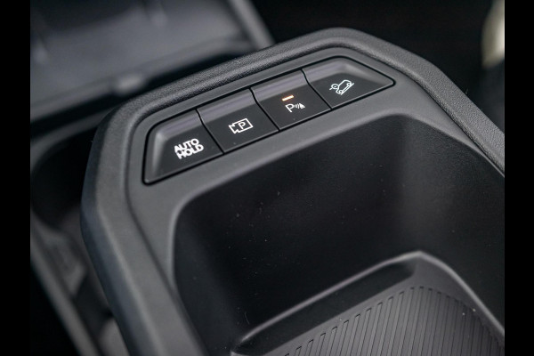 Kia EV4 Plus Advanced 58.3 kWh Direct beschikbaar! Leder | Pano dak| 19" velgen |