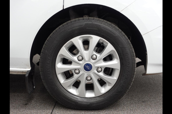 Ford Transit Custom L2H1 Automaat Dubbele cabine Trend Navi Trekhaak Cruise Control Parkeersensoren Airco Bluetooth Euro6