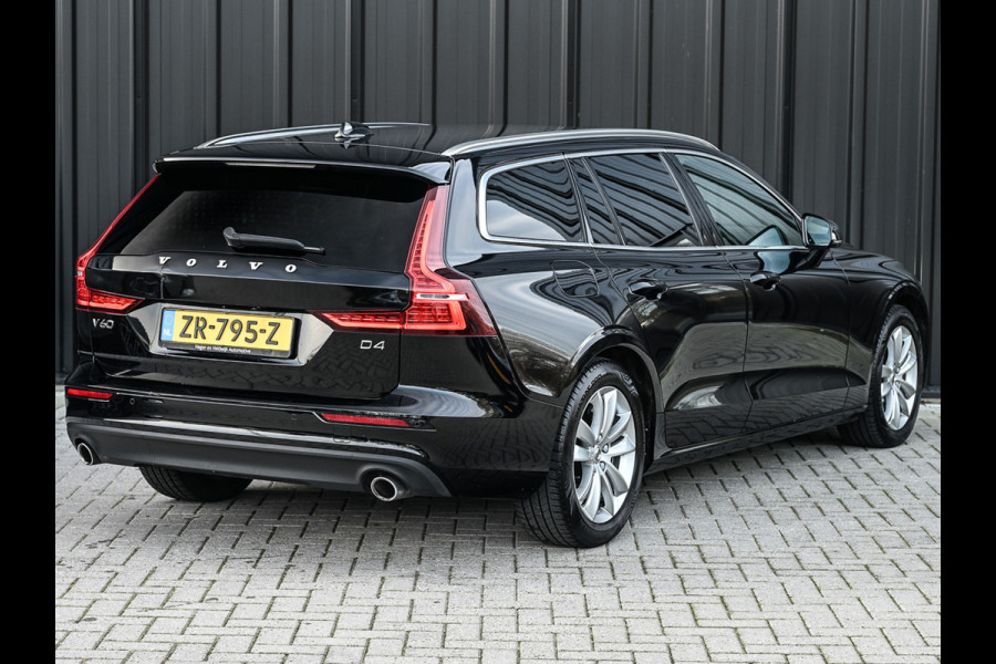 Volvo V60 2.0 D4 Momentum · Camera · Blis · Adaptive cruise · Virtual cockpit · Lane assist · Apple carplay/Android auto · Trekhaak