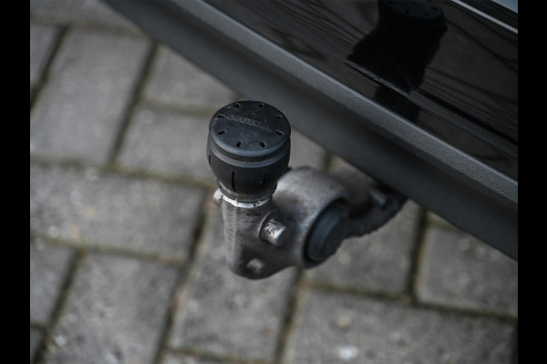 Volvo V60 2.0 D4 Momentum · Camera · Blis · Adaptive cruise · Virtual cockpit · Lane assist · Apple carplay/Android auto · Trekhaak