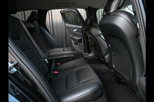 Volvo V60 2.0 D4 Momentum · Camera · Blis · Adaptive cruise · Virtual cockpit · Lane assist · Apple carplay/Android auto · Trekhaak