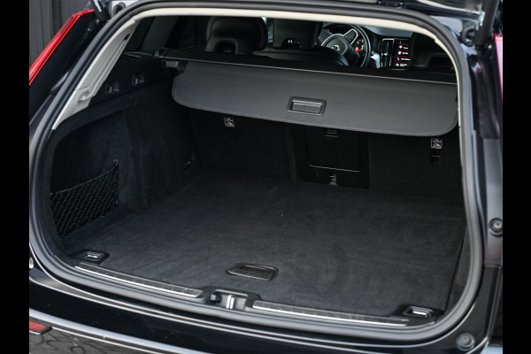 Volvo V60 2.0 D4 Momentum · Camera · Blis · Adaptive cruise · Virtual cockpit · Lane assist · Apple carplay/Android auto · Trekhaak