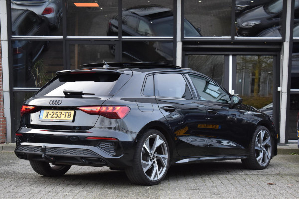 Audi A3 Sportback 35 TFSI S edition Pano Kuip Lane B&O Trekhaak Leder