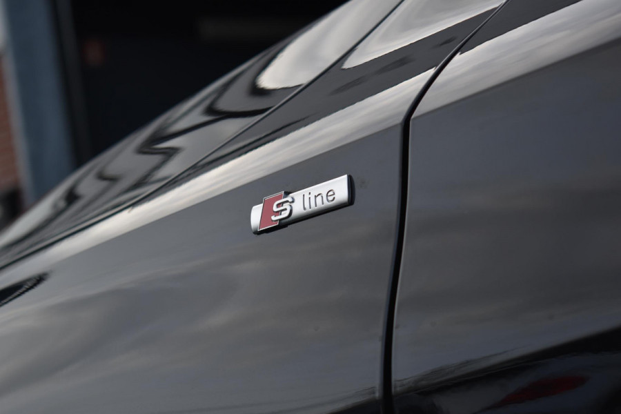 Audi A3 Sportback 35 TFSI S edition Pano Kuip Lane B&O Trekhaak Leder