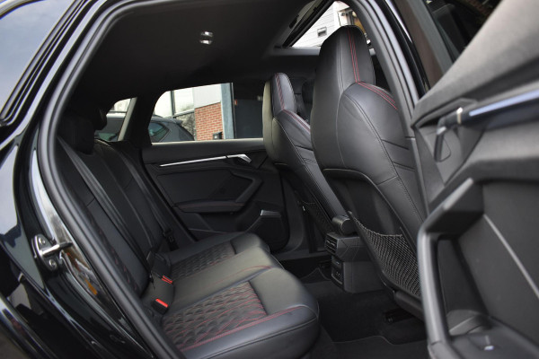 Audi A3 Sportback 35 TFSI S edition Pano Kuip Lane B&O Trekhaak Leder