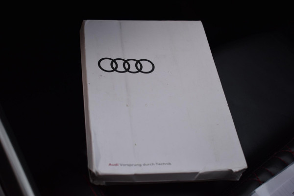 Audi A3 Sportback 35 TFSI S edition Pano Kuip Lane B&O Trekhaak Leder