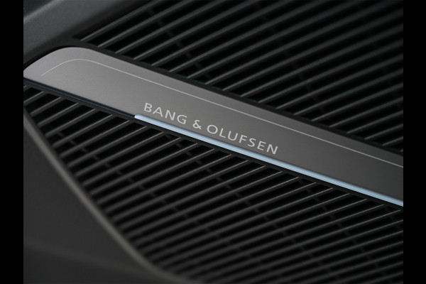 Audi Q5 40 TDI quattro S edition · Keyless · B&O sound · 360 Camera · Led matrix · Ambiance verlichting · Memory seats · Stuurverwarming