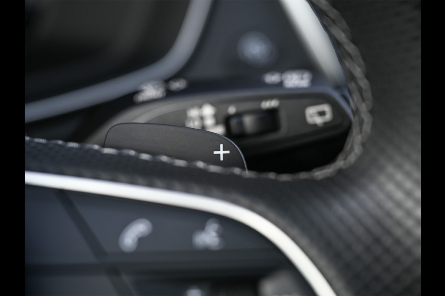 Audi Q5 40 TDI quattro S edition · Keyless · B&O sound · 360 Camera · Led matrix · Ambiance verlichting · Memory seats · Stuurverwarming