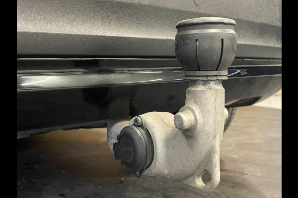 Volvo XC40 Recharge P8 AWD R-Design|90%SOH|TREKHAAK|1/2 LEDER|STOEL+STUURVERWARMING|ACC|CARPLAY|CLIMA+CRUISE|NL|NAP|IN.BTW|1e EIG|