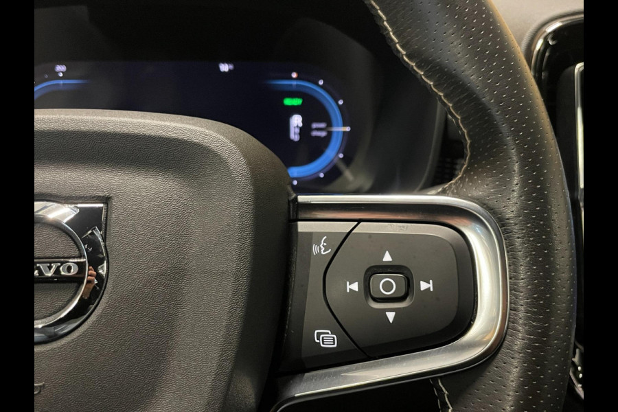 Volvo XC40 Recharge P8 AWD R-Design|90%SOH|TREKHAAK|1/2 LEDER|STOEL+STUURVERWARMING|ACC|CARPLAY|CLIMA+CRUISE|NL|NAP|IN.BTW|1e EIG|