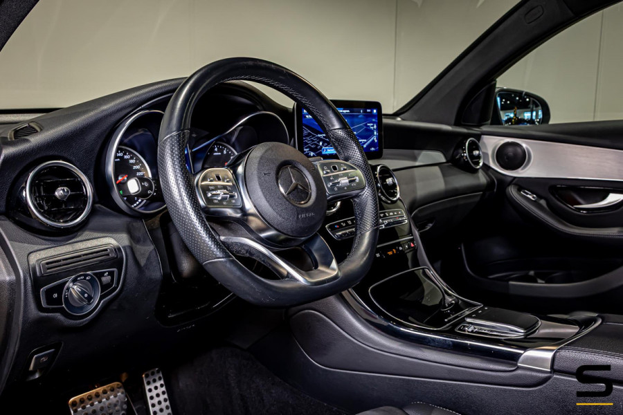 Mercedes-Benz GLC Coupé 300e 4MATIC Business Solution AMG|Pano|Cam|1eig