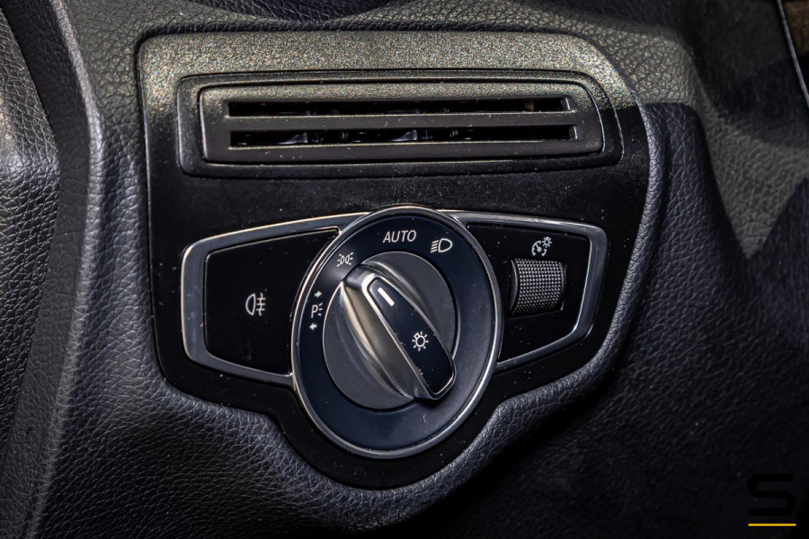 Mercedes-Benz GLC Coupé 300e 4MATIC Business Solution AMG|Pano|Cam|1eig