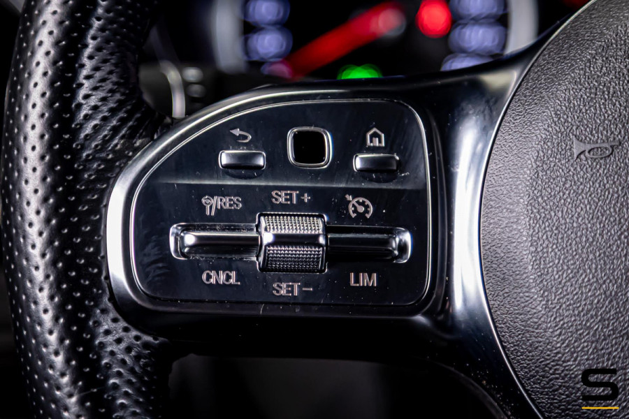 Mercedes-Benz GLC Coupé 300e 4MATIC Business Solution AMG|Pano|Cam|1eig