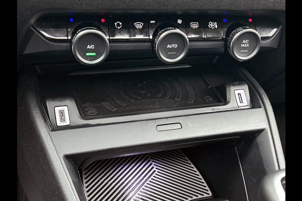 Citroën C4 1.2 Puretech Shine HEAD-UP | PANORAMADAK | CAMERA