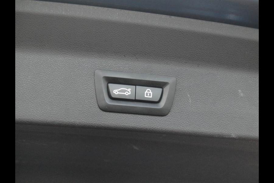 BMW iX3 High Executive 80 kWh | Panoramadak | 360 Camera | Sfeerverlichting | Head-Up Display | Harman Kardon |