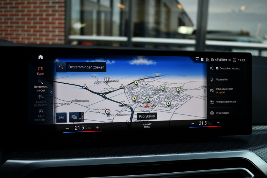 BMW 3-serie 330e xDrive M-Sport Pro Pano M-zetels ACC HUD 19inch El-klep