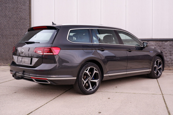 Volkswagen Passat Variant 1.4 TSI PHEV GTE Business | Pano | Elek. Trekhaak | Camera | Carplay | Navi | LED