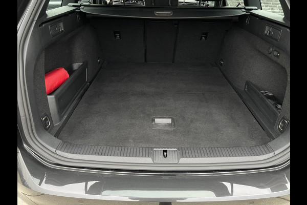 Volkswagen Passat Variant 1.4 TSI PHEV GTE Business | Pano | Elek. Trekhaak | Camera | Carplay | Navi | LED