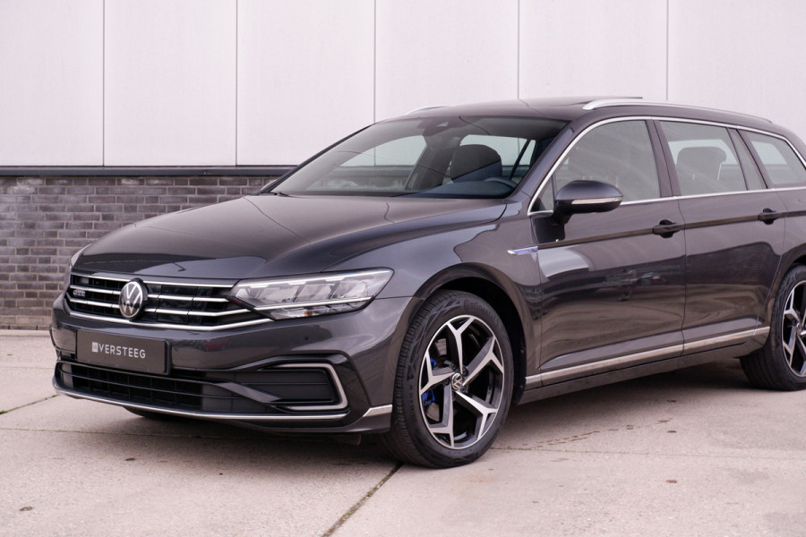 Volkswagen Passat Variant 1.4 TSI PHEV GTE Business | Pano | Elek. Trekhaak | Camera | Carplay | Navi | LED