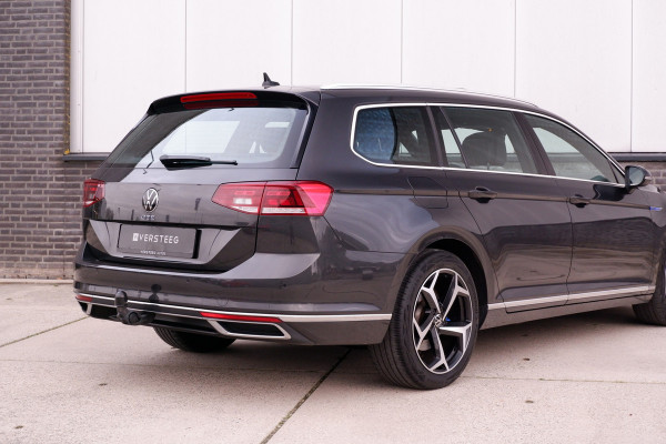 Volkswagen Passat Variant 1.4 TSI PHEV GTE Business | Pano | Elek. Trekhaak | Camera | Carplay | Navi | LED