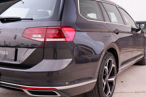 Volkswagen Passat Variant 1.4 TSI PHEV GTE Business | Pano | Elek. Trekhaak | Camera | Carplay | Navi | LED