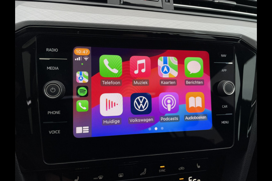 Volkswagen Passat Variant 1.4 TSI PHEV GTE Business | Pano | Elek. Trekhaak | Camera | Carplay | Navi | LED