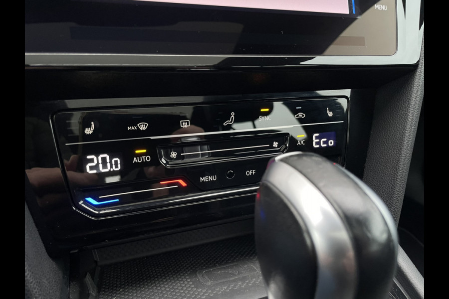 Volkswagen Passat Variant 1.4 TSI PHEV GTE Business | Pano | Elek. Trekhaak | Camera | Carplay | Navi | LED