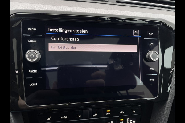 Volkswagen Passat Variant 1.4 TSI PHEV GTE Business | Pano | Elek. Trekhaak | Camera | Carplay | Navi | LED