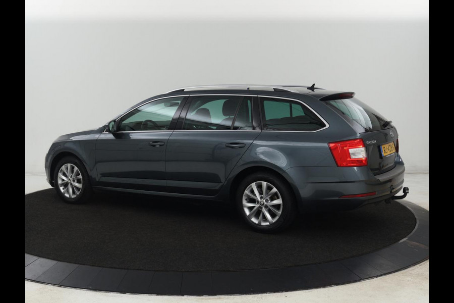 Škoda Octavia 1.0 TSI Ambition | Stoelverwarming | Trekhaak | Half leder | Carplay | Navigatie | DAB | Climate control | Cruise control | Parkeerhulp | Bluetooth
