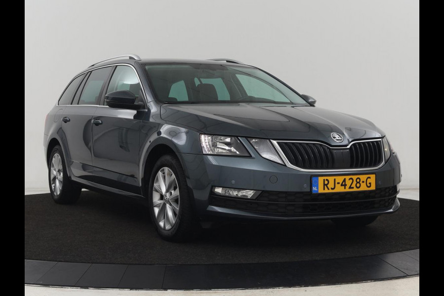 Škoda Octavia 1.0 TSI Ambition | Stoelverwarming | Trekhaak | Half leder | Carplay | Navigatie | DAB | Climate control | Cruise control | Parkeerhulp | Bluetooth