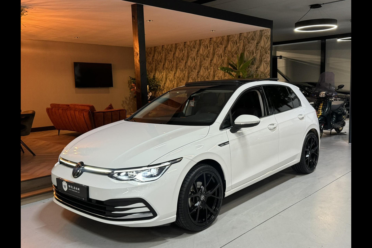 Volkswagen Golf 1.5 eTSI Style Garantie Pano Memory Massage Sfeer Carplay Camera Blindspot ACC Navi Clima IQ.Led IQ.Drive Rijklaar
