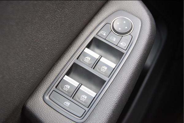 Renault Clio 1.3 TCe Initiale Paris 131PK AUT. LED, LEDER, KEYLESS, CAMERA, STOEL/STUURVERWARMING, NAVI, CRUISE, CLIMA