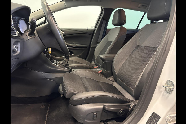 Opel Astra Sports Tourer 1.2 Design & Tech | Full LED | Climate Control | Navigatie | Apple Carplay/Android Auto | PDC V+A | Camera | Cruise Control | AGR Comfortstoel | Lane Assist | Privacy Glass | Gloss Black Pack