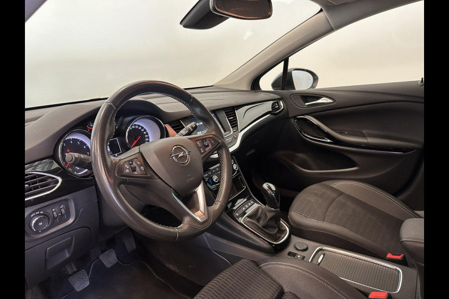 Opel Astra Sports Tourer 1.2 Design & Tech | Full LED | Climate Control | Navigatie | Apple Carplay/Android Auto | PDC V+A | Camera | Cruise Control | AGR Comfortstoel | Lane Assist | Privacy Glass | Gloss Black Pack