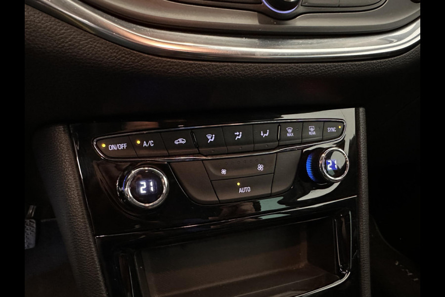 Opel Astra Sports Tourer 1.2 Design & Tech | Full LED | Climate Control | Navigatie | Apple Carplay/Android Auto | PDC V+A | Camera | Cruise Control | AGR Comfortstoel | Lane Assist | Privacy Glass | Gloss Black Pack