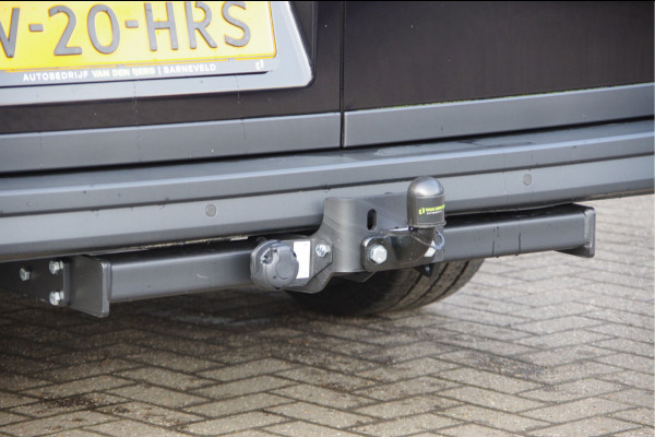 Volkswagen Crafter 35 2.0 TDI L3H3 177PK AUT. 2X SCHUIFDEUR, LED, TREKHAAK, STOELVERWARMING, CAMERA, NAVI, CRUISE, AIRCO, PARKEERSENSOREN, NIEUW!