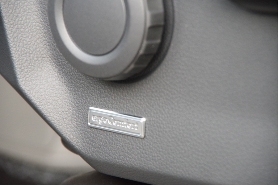 Volkswagen Crafter 35 2.0 TDI L3H3 177PK AUT. 2X SCHUIFDEUR, LED, TREKHAAK, STOELVERWARMING, CAMERA, NAVI, CRUISE, AIRCO, PARKEERSENSOREN, NIEUW!