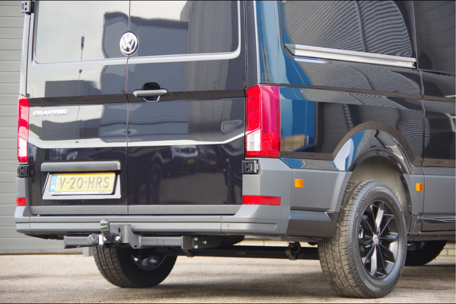 Volkswagen Crafter 35 2.0 TDI L3H3 177PK AUT. 2X SCHUIFDEUR, LED, TREKHAAK, STOELVERWARMING, CAMERA, NAVI, CRUISE, AIRCO, PARKEERSENSOREN, NIEUW!