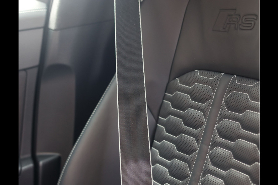 Audi RS6 Avant 4.0 TFSI quattro | Exclusive - Carbon - Pano - B&O