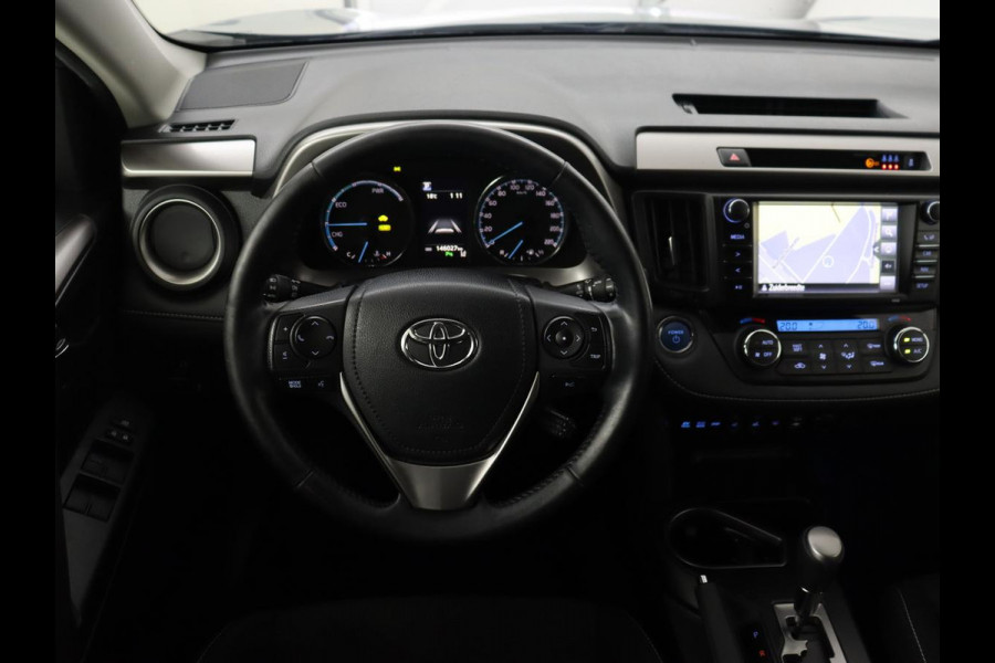 Toyota RAV4 2.5 Hybrid AWD Dynamic | Stoel & stuurverwarming | Adaptive cruise | Trekhaak | Camera | Navigatie | Climate control | Bluetooth